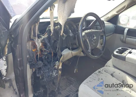 2008 Chevrolet Silverado K1500 z USA, uszkodzony, nr VIN 2GCEK19C181238880